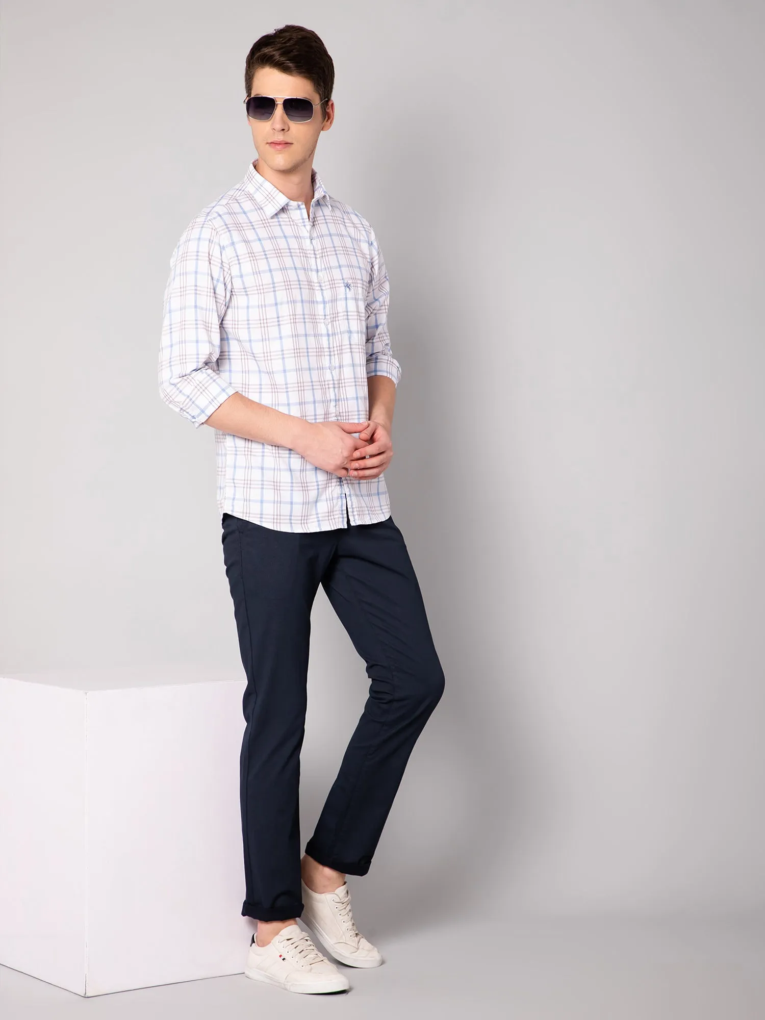Cantabil Cotton Checkered White Full Sleeve Casual Shirt for Men with Pocket