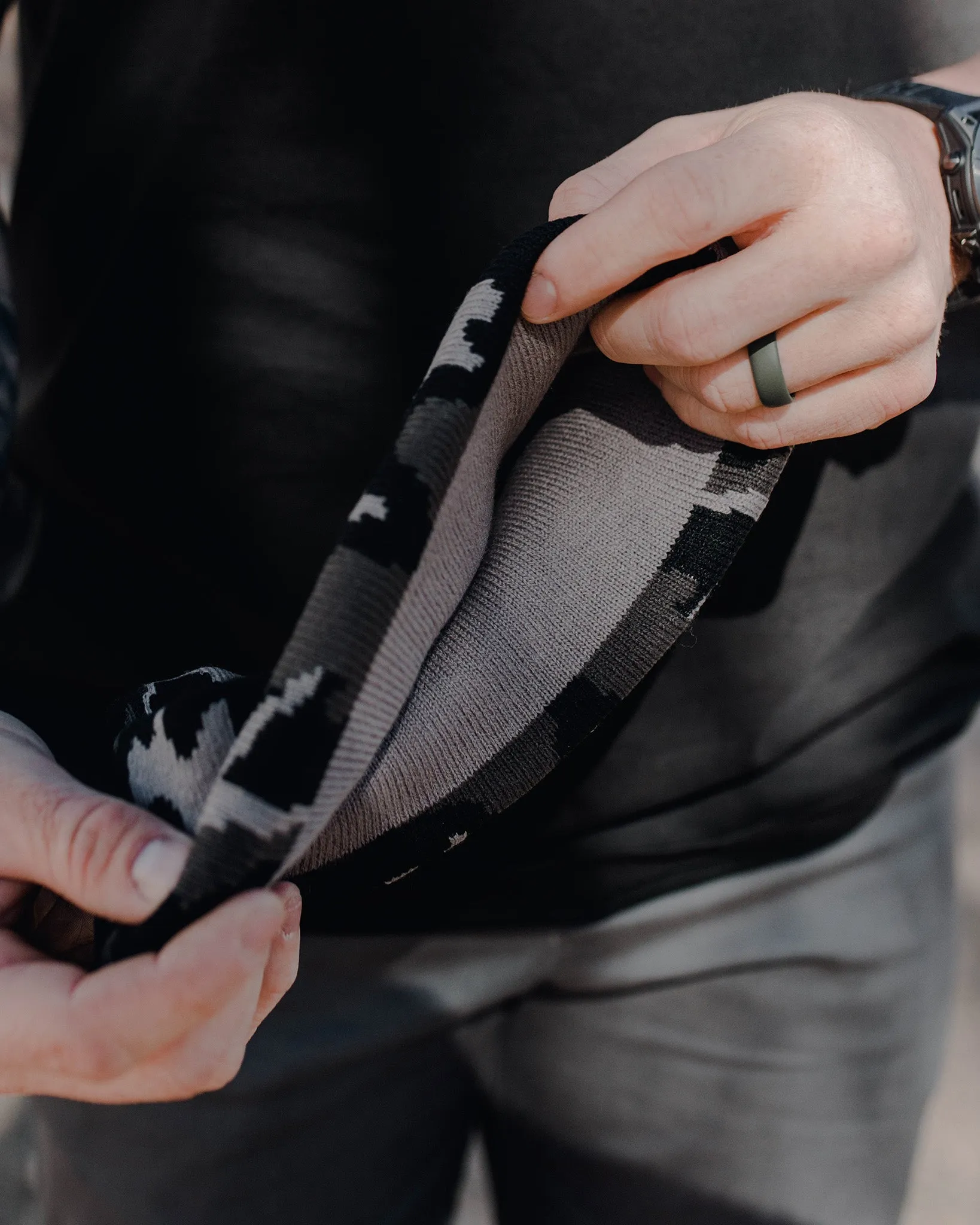 Ribbed Beanie - Black Camo