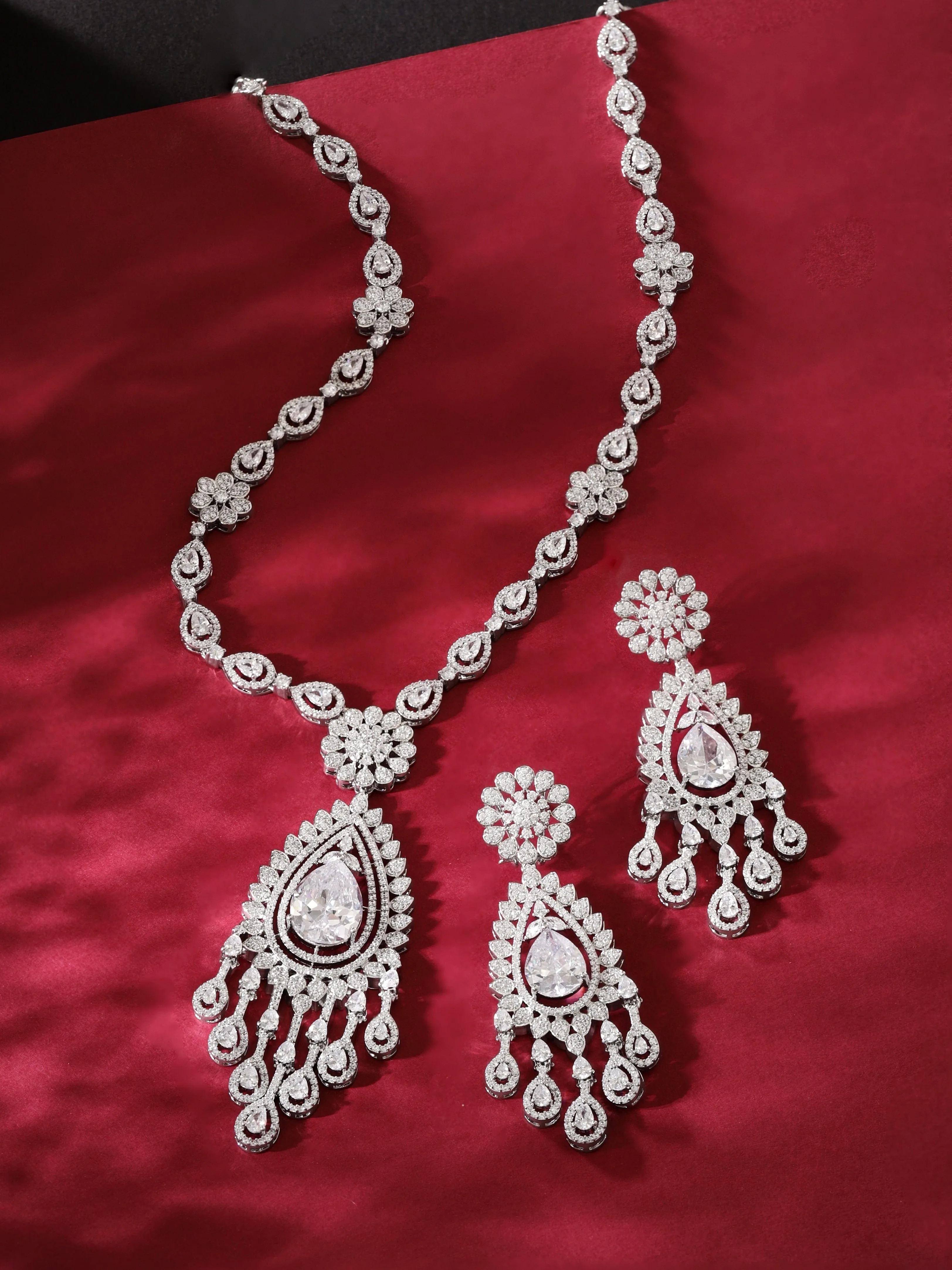 Rubans AD Cocktail Necklace Set